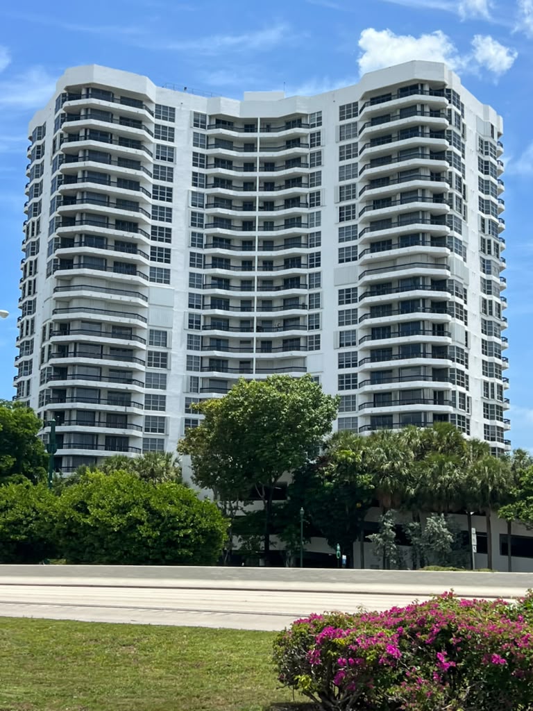 3300 Northeast 192 Street - 803